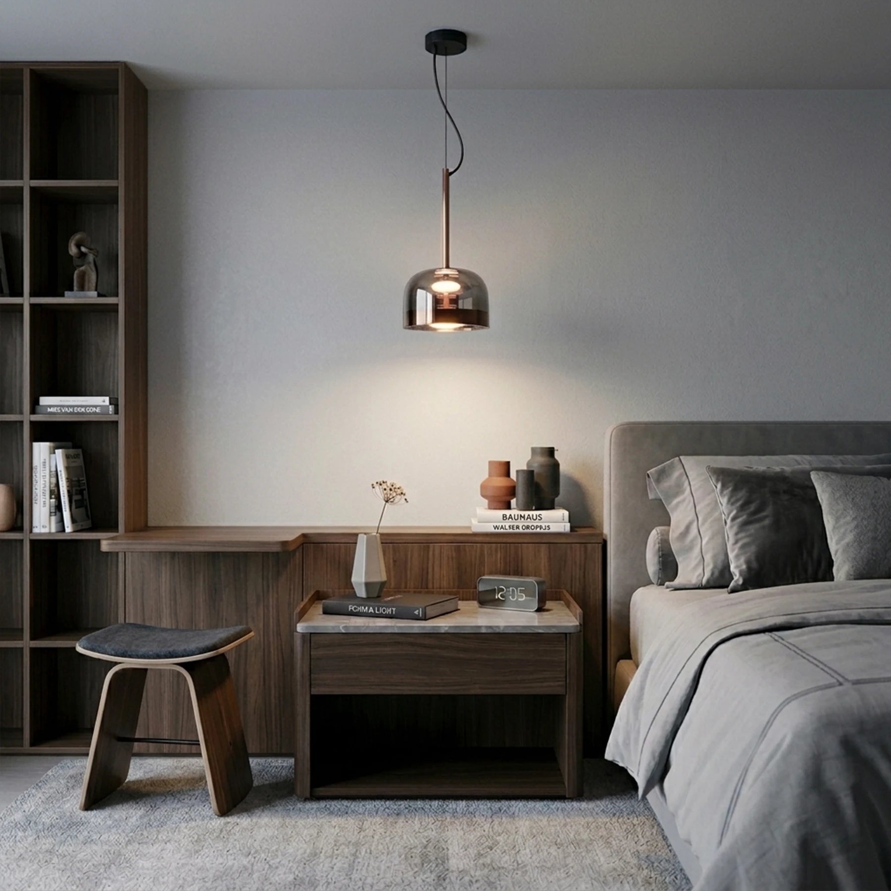The Altas Pendant - S & L