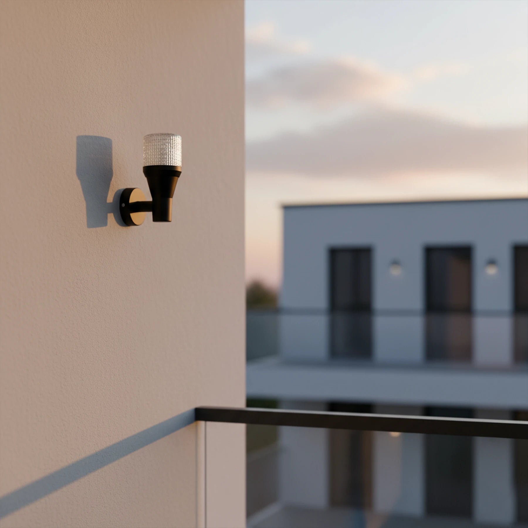 Helix Chrome Sconce – Modern Sculptural Wall Light