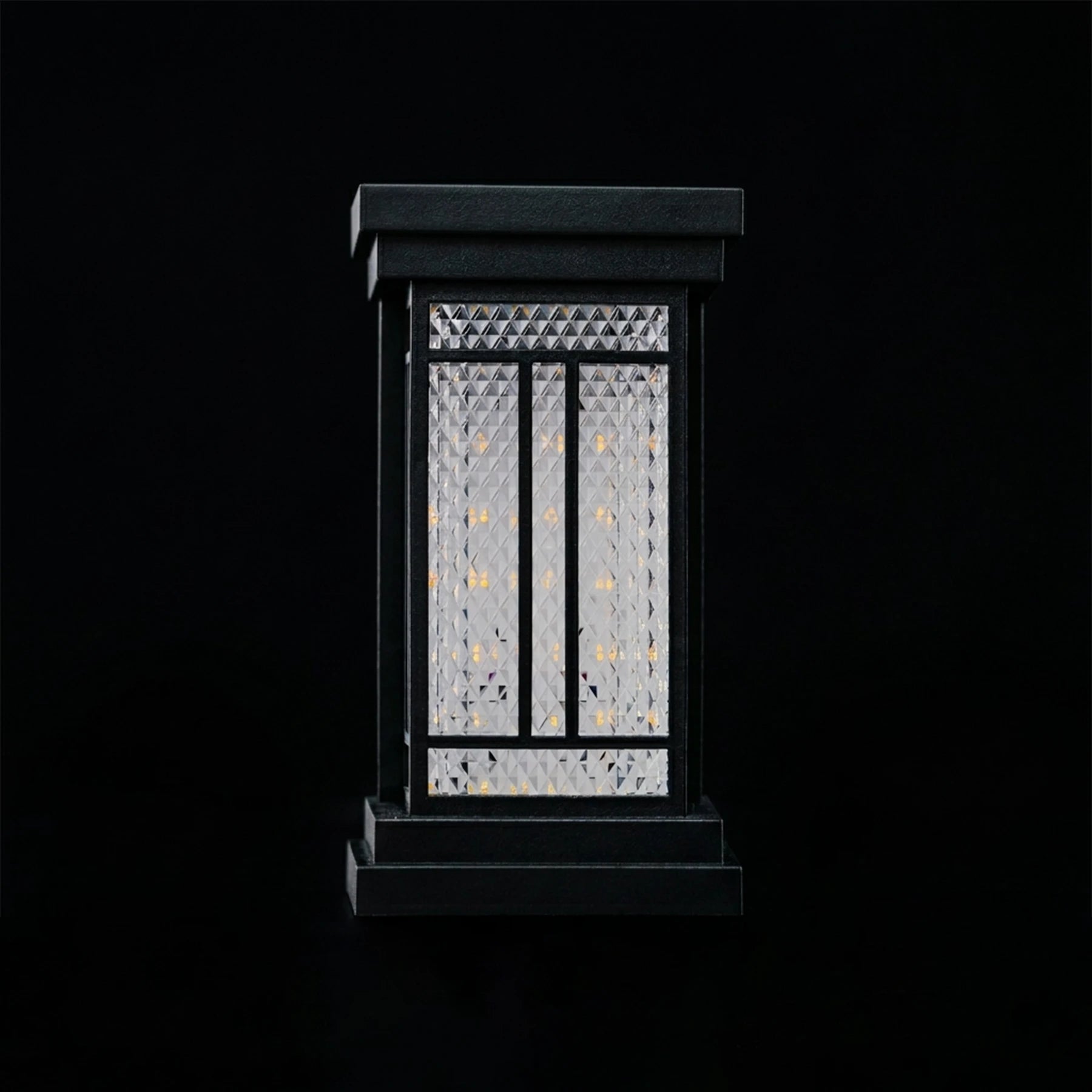Heritage Lantern Sconce – Matte Black Outdoor Wall Light